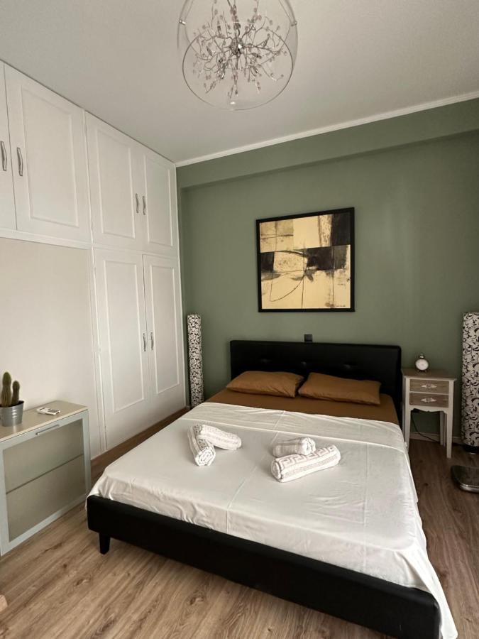 Cozy Apartment With Parking Near The City Center 아테네 외부 사진