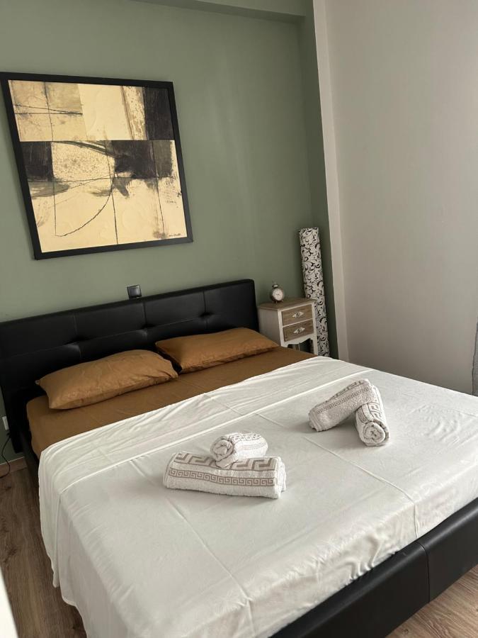 Cozy Apartment With Parking Near The City Center 아테네 외부 사진
