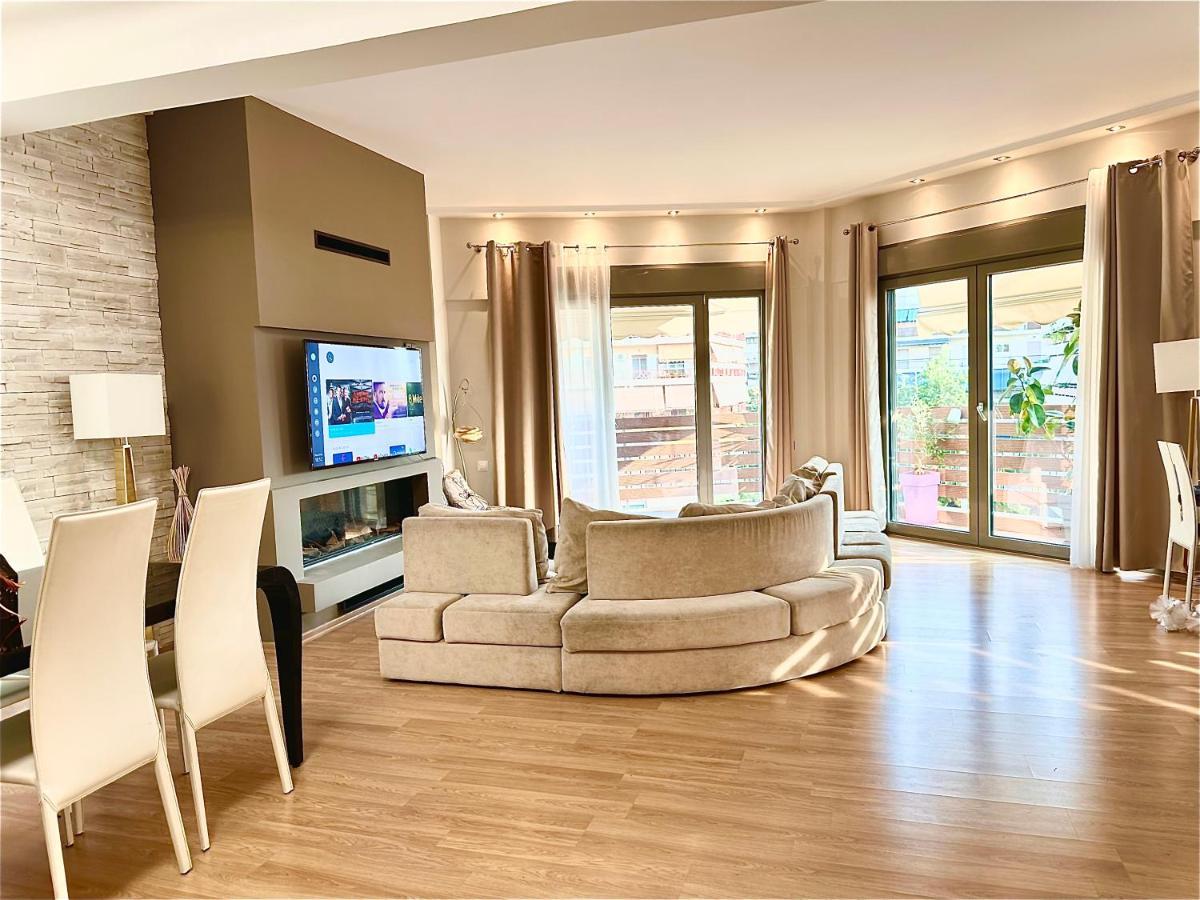 Cozy Apartment With Parking Near The City Center 아테네 외부 사진